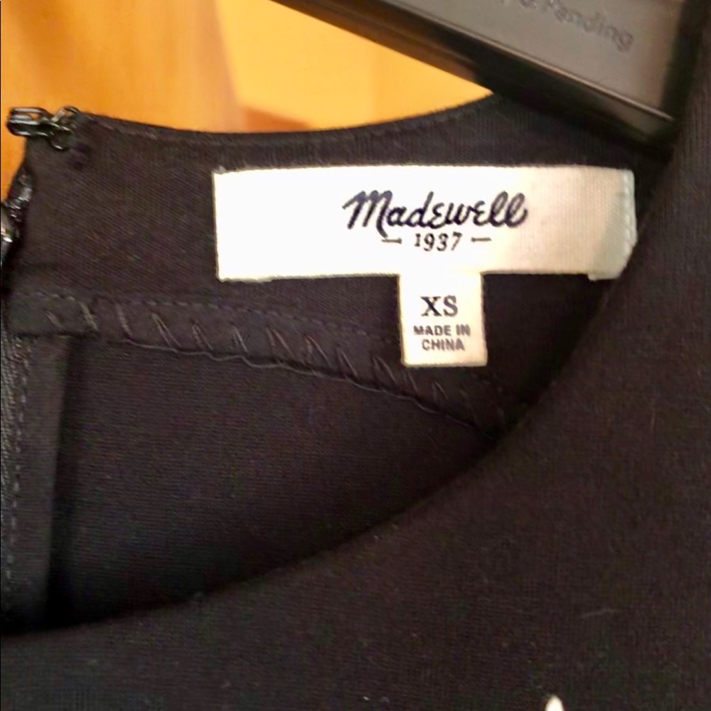 Madewell Top. Size Xs. Fits more like a small.